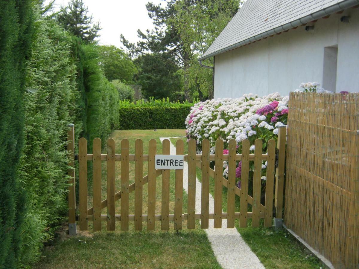 Gite Des Pins Penches Brunville Exterior foto